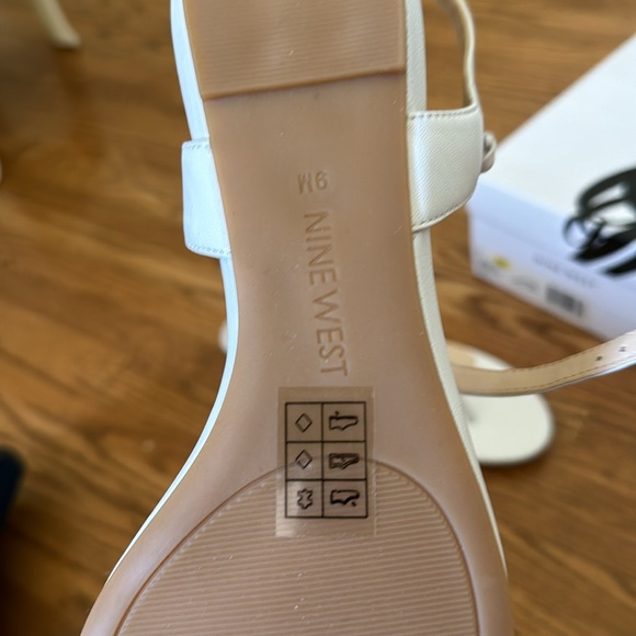 Nine West brand new sandals. Size 9, medium width - Picture 5 of 5